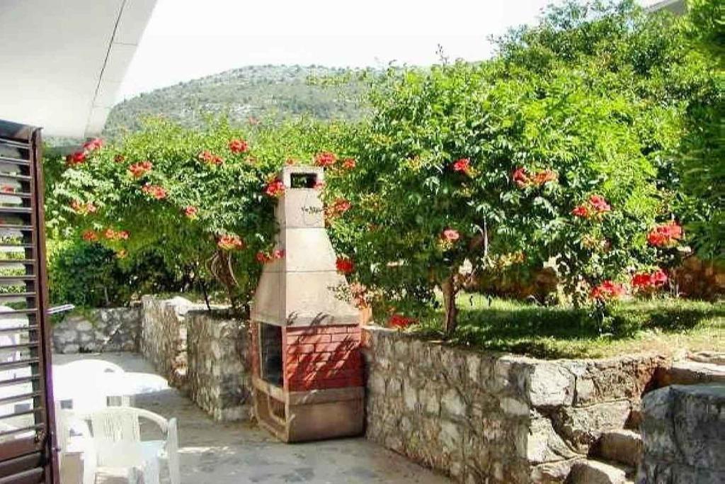 Holiday Home Apartment Tedo Klek Luaran gambar
