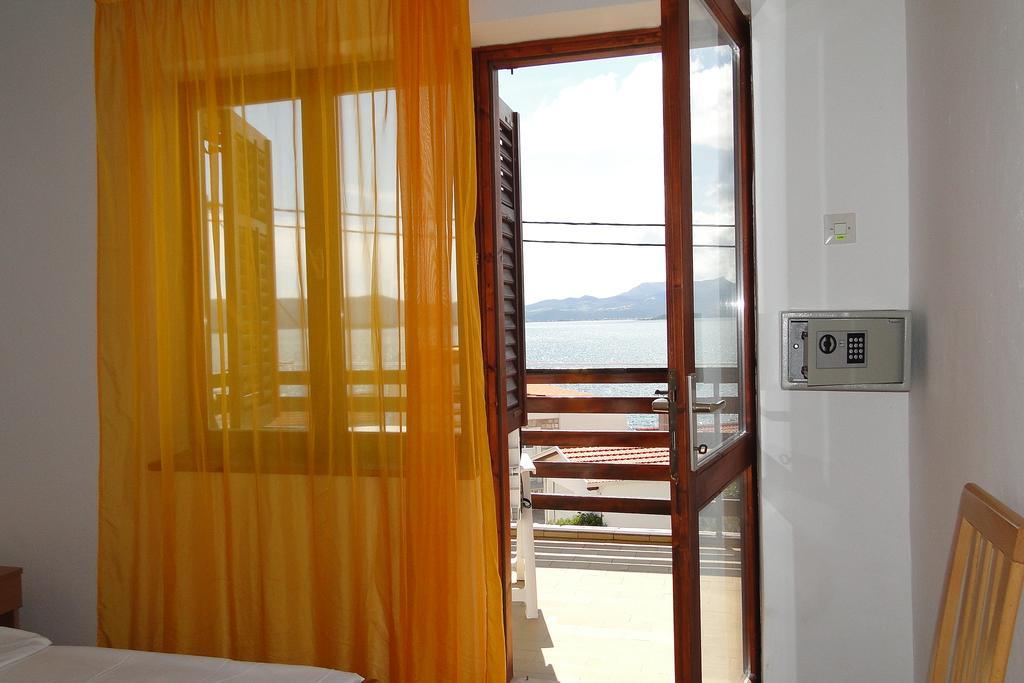 Holiday Home Apartment Tedo Klek Luaran gambar