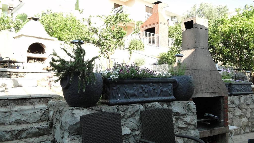 Holiday Home Apartment Tedo Klek Luaran gambar