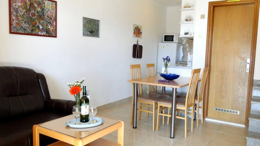 Holiday Home Apartment Tedo Klek Luaran gambar