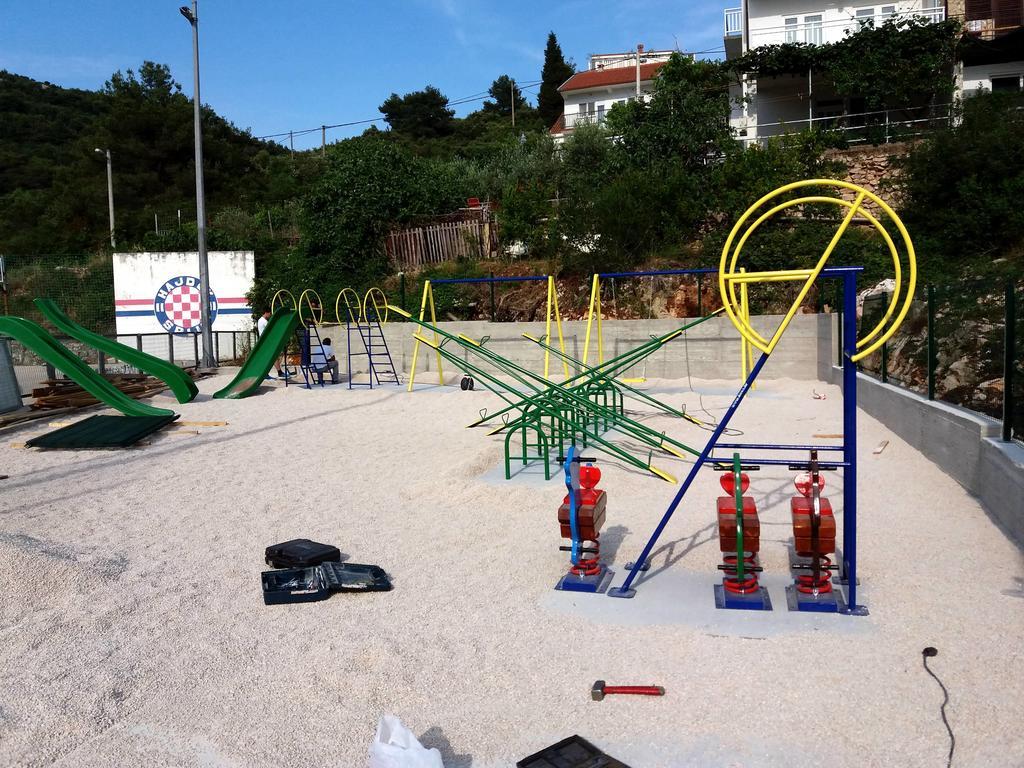 Holiday Home Apartment Tedo Klek Luaran gambar