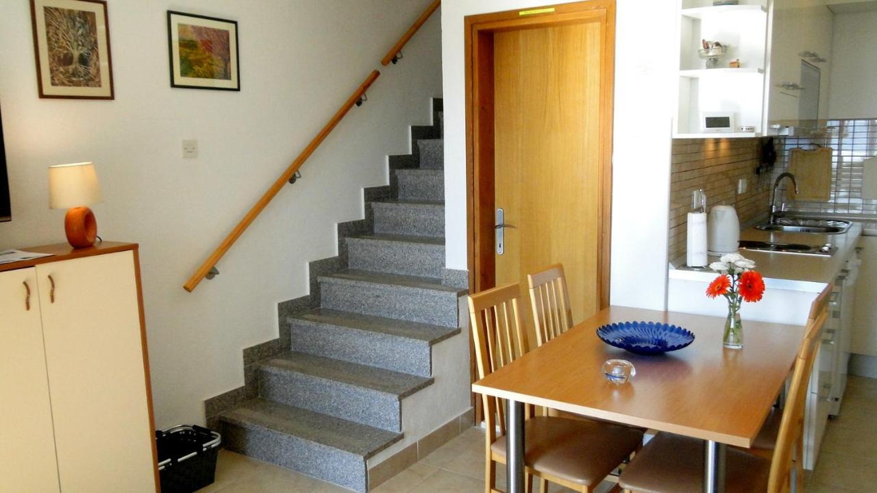Holiday Home Apartment Tedo Klek Luaran gambar